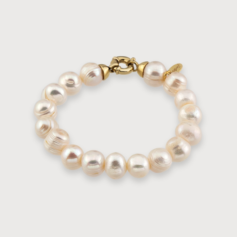 Free Spirit Melinka Pearl Gold Bracelets