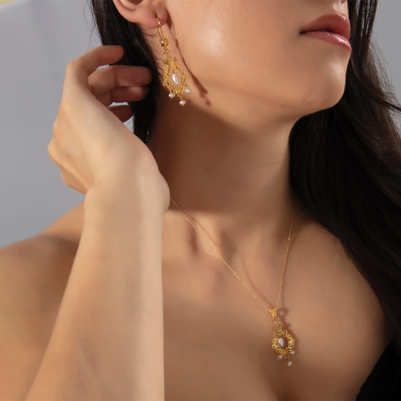 Golden Serenity: Spirit and Soul Necklace Earring Gold Collection